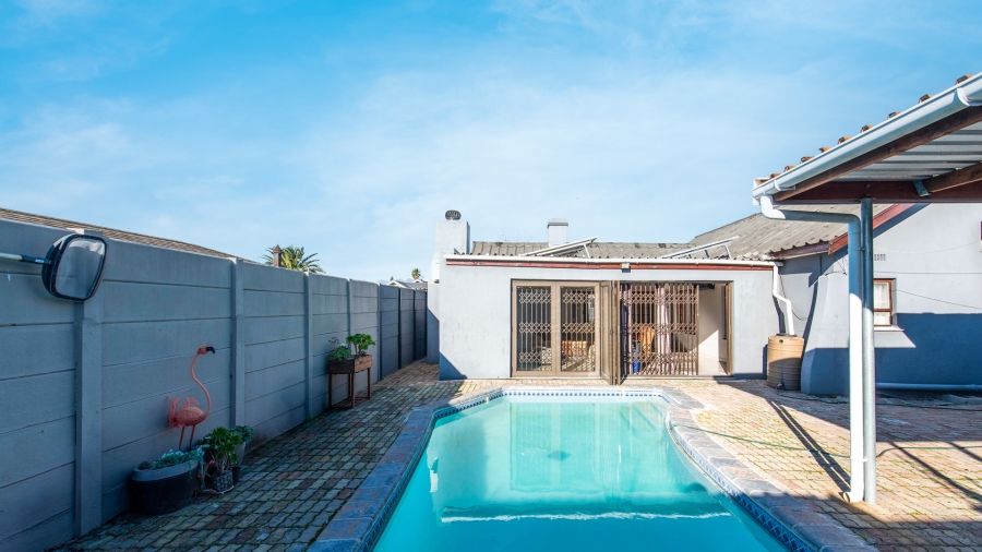 5 Bedroom Property for Sale in Bonny Brook Western Cape